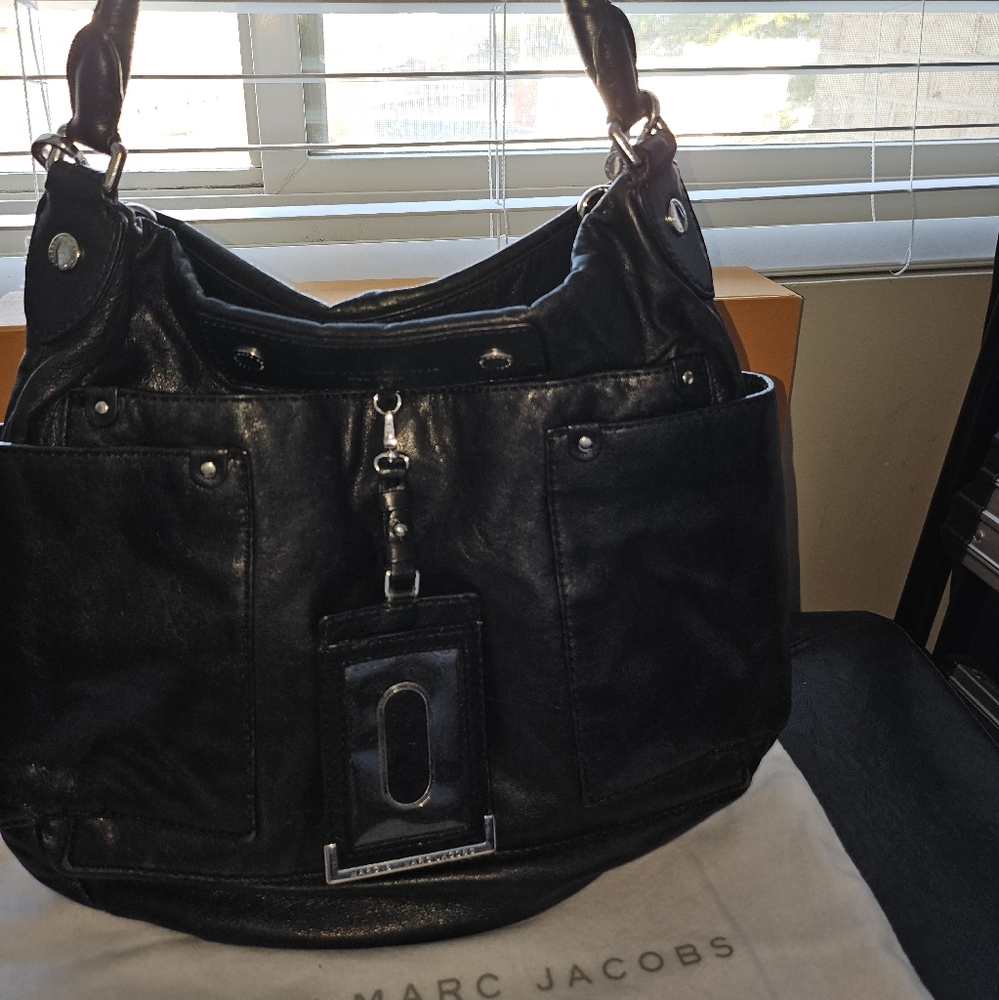 Marc Jacobs Black Leather Shoulder Bag